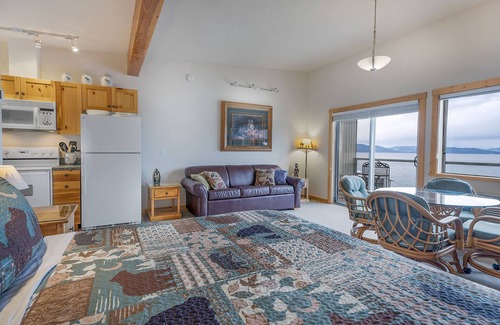 Polson Condo | Lakeside Studio Retreat!