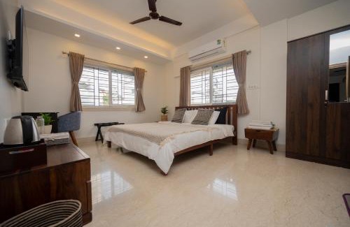 Kolkata Apartment | Lakeside Suites