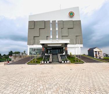 Karawang Hotel | Lakeside TELL Cikarang