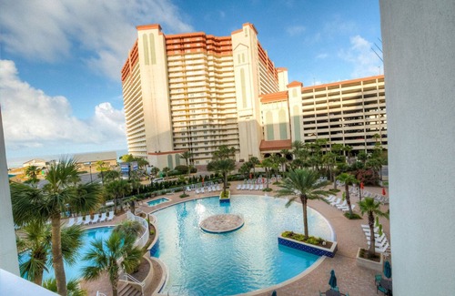 Panama City Beach Condo | Laketown 1707! Beautiful 2BD, Gulf View and Best Location!