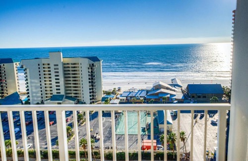 Panama City Beach House | Laketown Wharf 1427 By ZIA VR