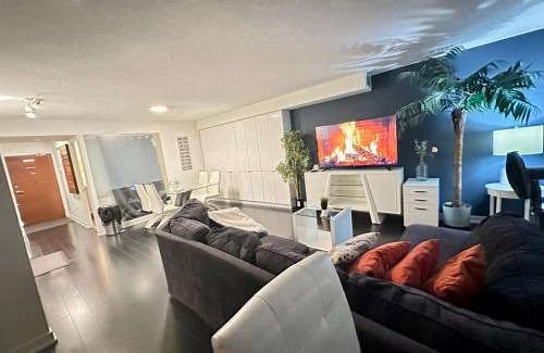 CityPlace Apartment | LakeView 2Bdrms 2Baths with 3 real beds and parking