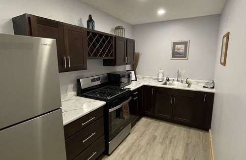 Kent County House | Lakeview Barndomunium