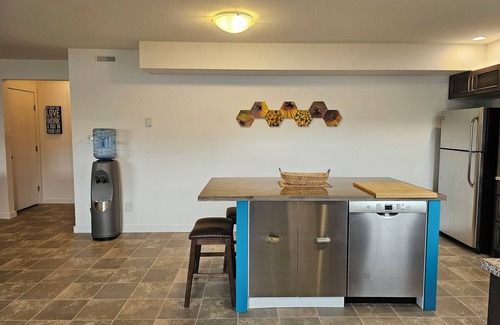 Williams Lake Apartment | Lakeview Bliss Suite - Great neighborhood, ideal for work/recreation/relaxation.