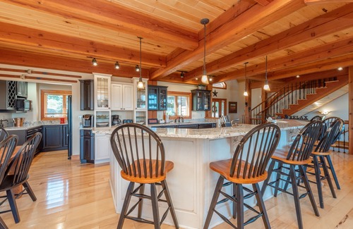 McHenry House | Lakeview Chalet w/Hot Tub, Pool Table & Fire Pit