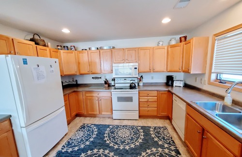 Bayfield Condo | Lakeview Condo: Downtown Bayfield, Beach, Deck