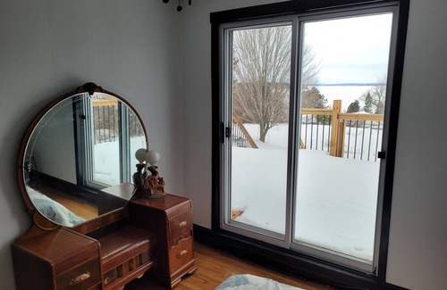 Roseneath House | Lakeview Cottage in Roseneath