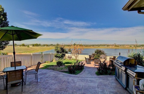 Henderson House | Lakeview | Gameroom | Pool Table