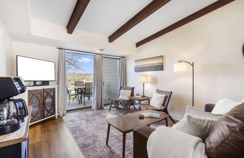 Kimberling City Condo | Lakeview Getaway at Kimberling Crossing