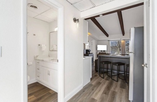 Kimberling City Condo | Lakeview Getaway at Kimberling Crossing