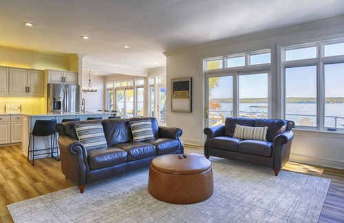 Canandaigua House | Lakeview Heaven - Canandaigua Lakefront Luxury Home