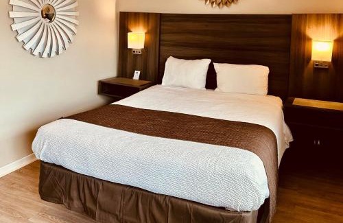 Kincardine Hotel | Lakeview Motel & Cottage