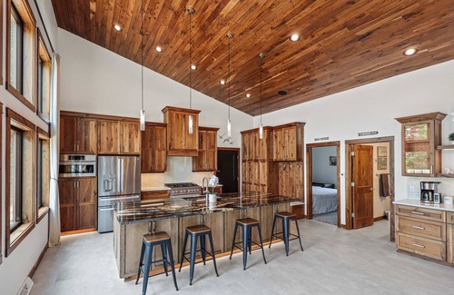 Oneida County House | Lakeview Paradise-Minocqua-Tripoli