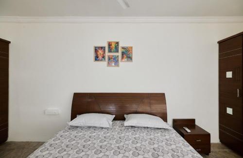 Serilingampally Apartment | LakeView Penthouse Room Himayatnagar