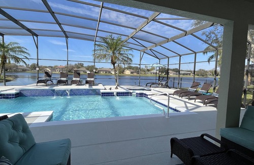 West Kissimmee Villa | Lakeview Retreat,5* villa, fabulous pool, spa, game room, near, Parks/Golf/Shops
