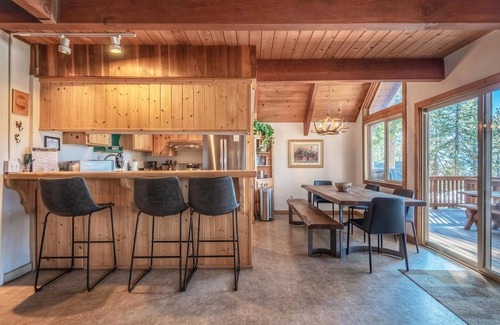 Kings Beach Cabin | Lakeview Serenity Cottage