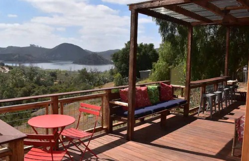 Del Dios House | Lakeview tiny house w/hillside pool