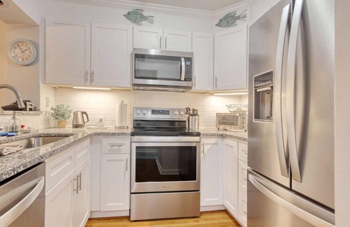 Arcadian Shores Condo | LakeViews-Quaint/Quiet-Walk 2 Beach-Kingston Plantation-Gated Community