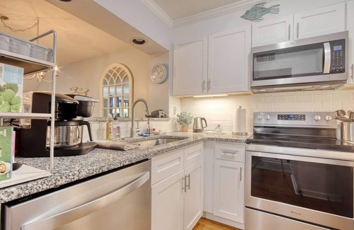 Arcadian Shores Condo | LakeViews-Quaint/Quiet-Walk 2 Beach-Kingston Plantation-Gated Community