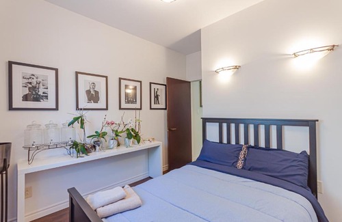 Jacksons Point Villa | Lakview Oasis