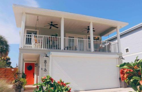 Horton Shores Apartment | Lala's Beach House, Two!