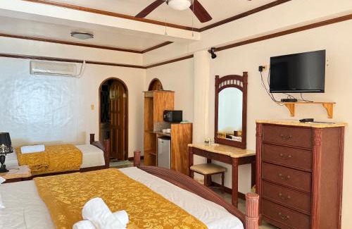 Puerto Galera Hotel | Lalaguna Beach Club & Dive Centre