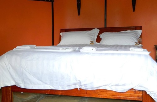Ndaragwa Cabin | Lalanasi Lodge