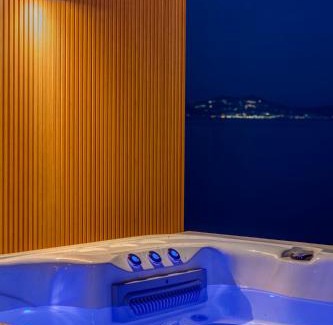 Azolimnos House | Lalari Beach Suites