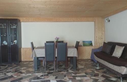 Juta House | Lali`s Guest House in Juta