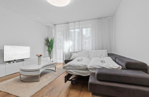 Old Town Apartment | LAM White - Free Parking - AC