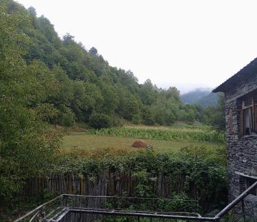 Lentekhi House | Lama's guest house