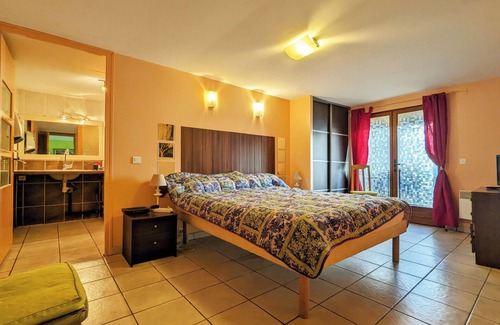 Lamalou-les-Bains Apartment | Lamalou les Bains, Joli F2 38 m2 en Rez de Chaussée, 200 m des Thermes