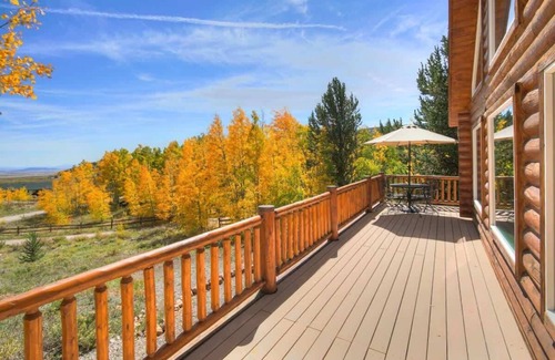 Warm Springs Cabin | Lamb Mountain Paradise