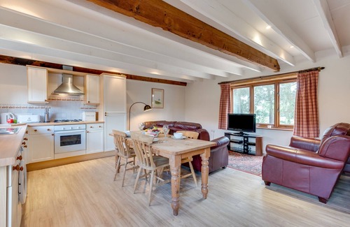 Woodbridge House | Lambings - Three Bedroom House, Sleeps 5