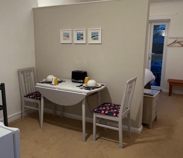 Swalecliffe Bed & Breakfast | Lambourne House