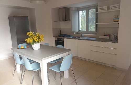 Cisternino House | Lamia degli Ulivi - Dwelling in the valley of trulli UNESCO heritage site.