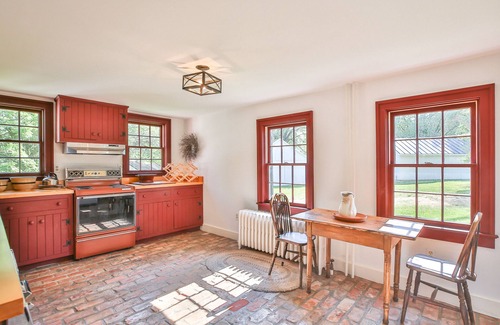 Bluemont House | Lamontagne Farmhouse a Rural Pristine Setting
