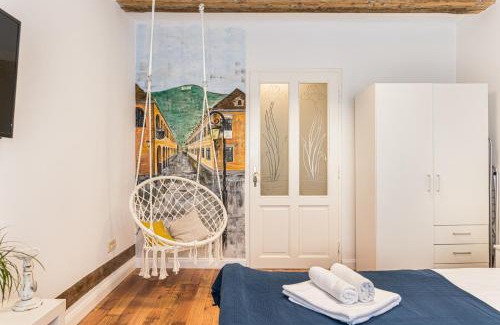 Brasov Old Town Apartment | Lamp House