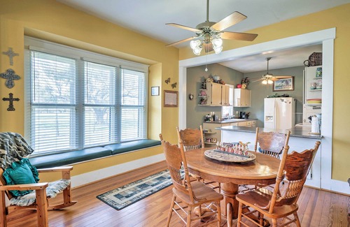 Lampasas Cabin | Lampasas Ranch Cabin on 1,200 Acres w/Large Yard!