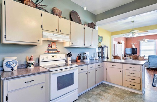Lampasas Cabin | Lampasas Ranch Cabin on 1,200 Acres w/Large Yard!