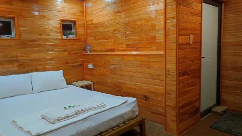 Trung Khanh House | Lan's Villa Ban Gioc Waterfall