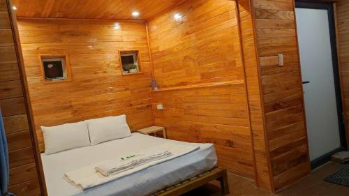 Trung Khanh House | Lan's Villa Ban Gioc Waterfall