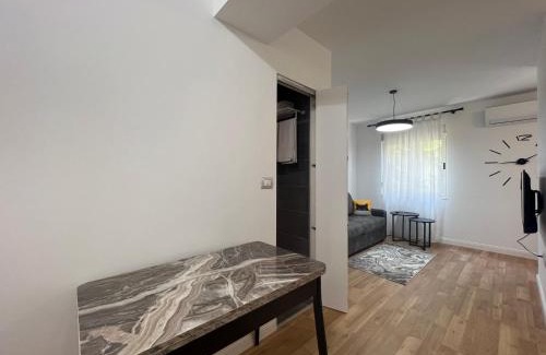 Tirana Apartment | Lana Studio