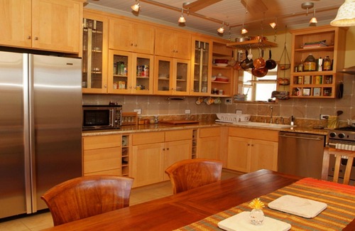 Lanai City House | Lana’i Oasis and Gem, The Artist's House