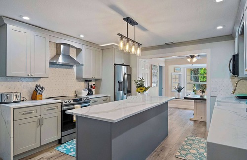 Clearwater House | Lancaster Perfect Vacation HOME - Pool Heating Avail