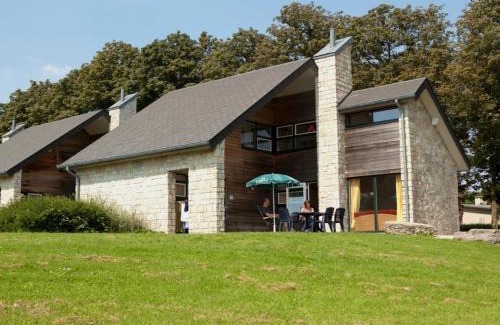 Froidchapelle Resort | Landal Village Leau Dheure