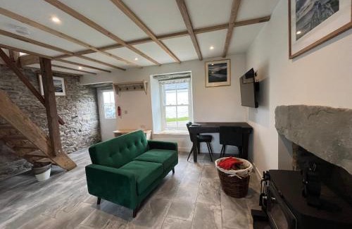 Newton Stewart House | Landberrick Farm Bothy