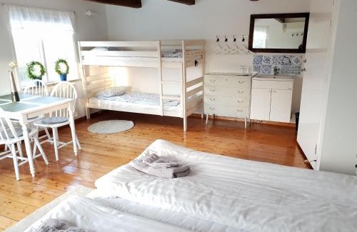 Tomelilla Bed & Breakfast | Landet Bed and Breakfast