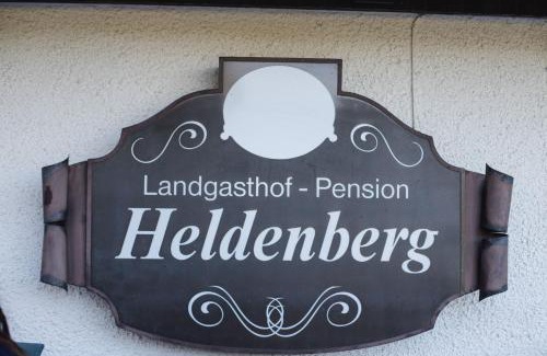 Weissenstein Hotel | Landgasthof Heldenberg