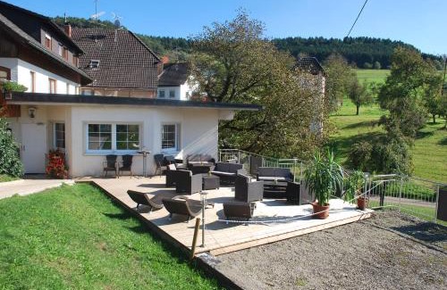 Uehlingen-Birkendorf Hotel | Landgasthof Hirschen Untermettingen
